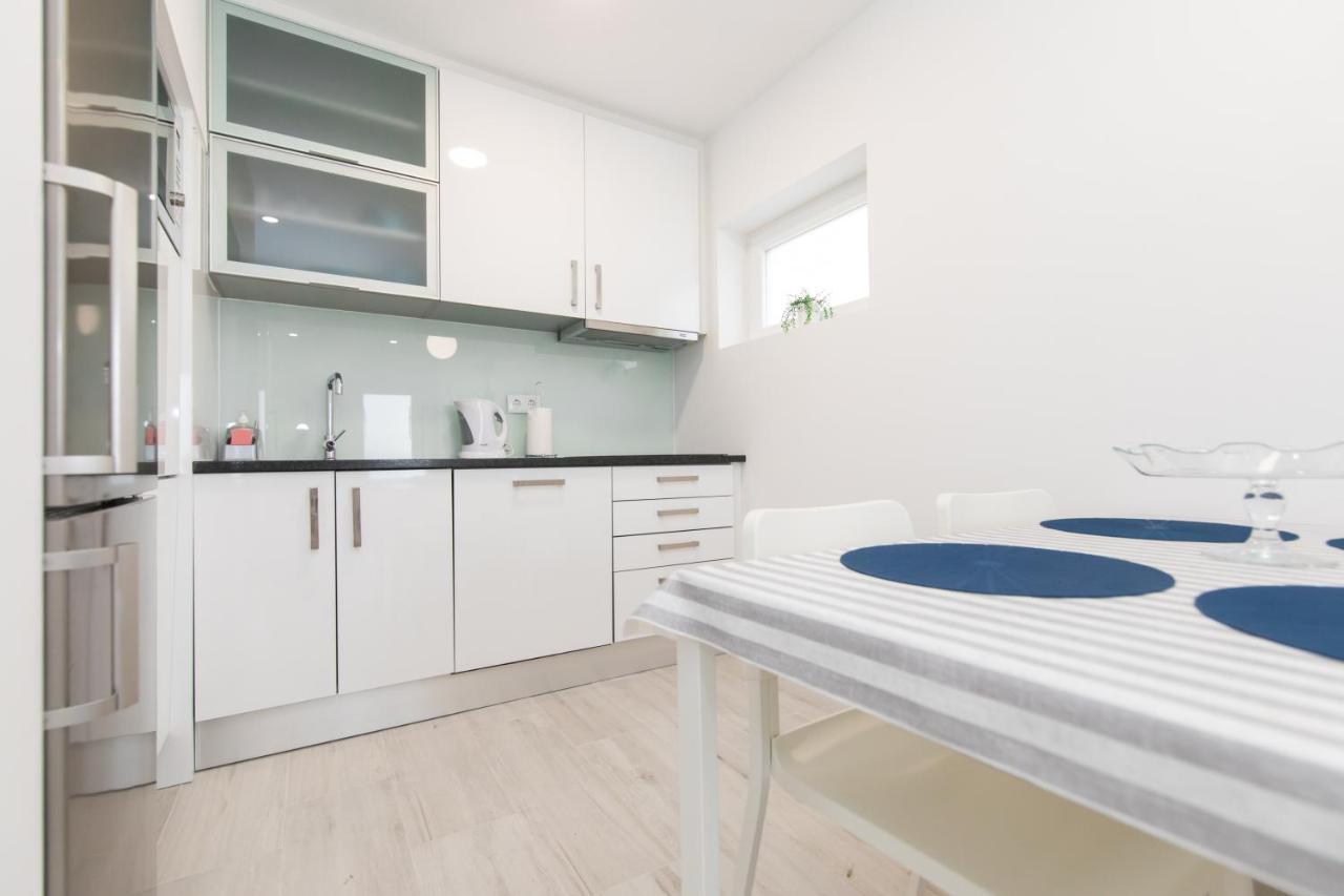 Apartamento Trival - A 1 Minuto Pe Da Praia Sesimbra Exterior photo